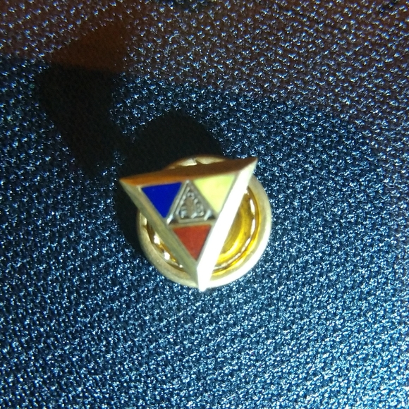 Vintage Knights of Pythias Lapel Pin - Picture 2 of 4